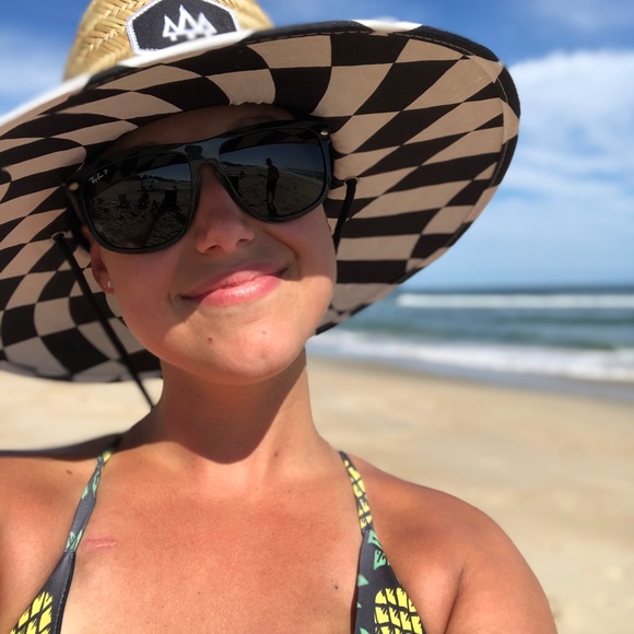 Meet your Posher, Jess - Picture 7 of 16